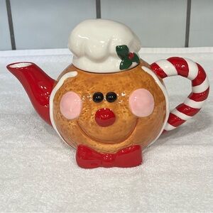 Vintage Gingerbread Lane Christmas Ceramic Porcelain Teapot Cute